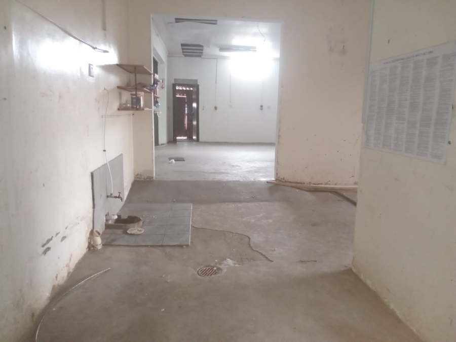 To Let Commercial Property for Rent in Hamilton Free State